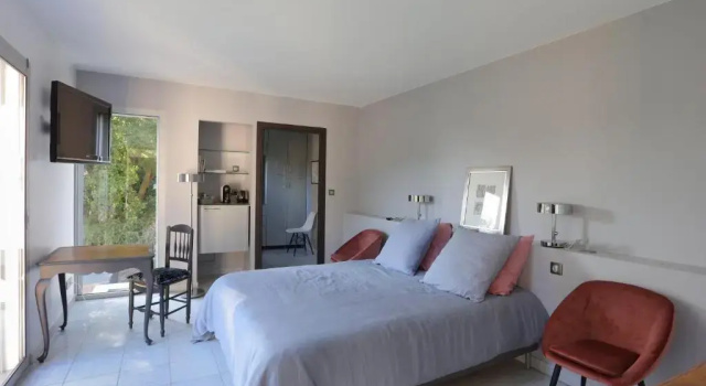 Номер Standard с видом на сад Chambres en vue - chambres d'hôtes