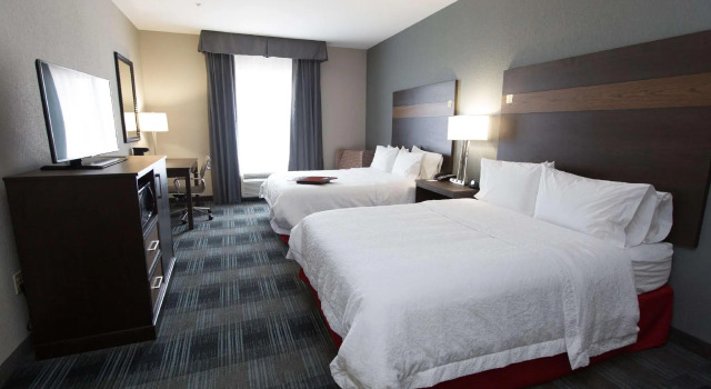 Четырёхместный номер Standard Hampton Inn & Suites Oklahoma City Airport