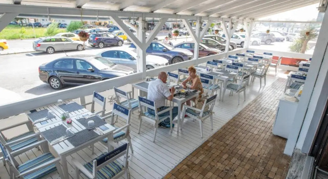 Апартаменты Summerland Happy Blue Apartments