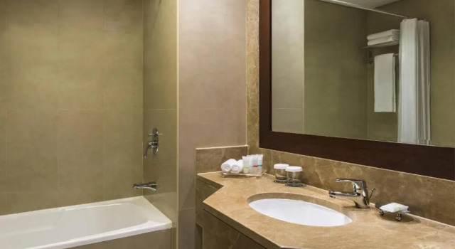 Двухместный номер Classic Отель Four Points by Sheraton Sheikh Zayed Road