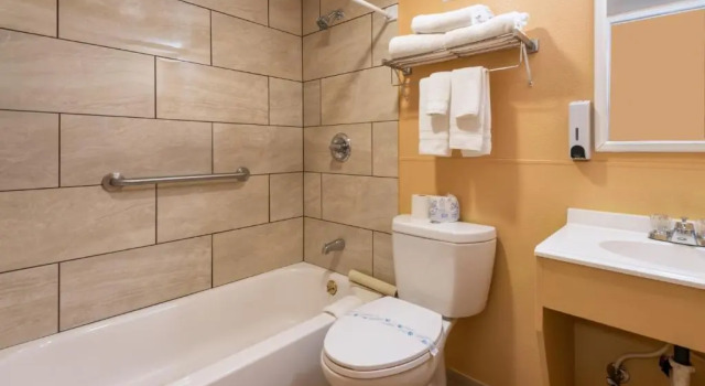 Номер Standard Town Motel