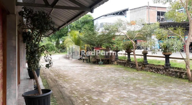 Pondok Kelapa Homestay Lampung RedPartner, Book Hotel Hoteller i Hajimana med parkering, Parkering
