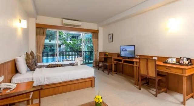 Двухместный номер Standard с балконом Authong Residence