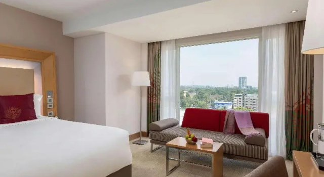 Двухместный номер Standard Novotel Yangon Max