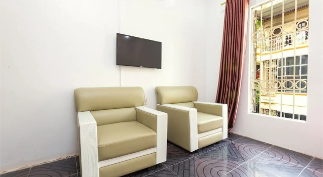 OYO 889 Ha Vy Motel, Забронировать Мотель Отели Кау Гиай с парковкой, Парковка