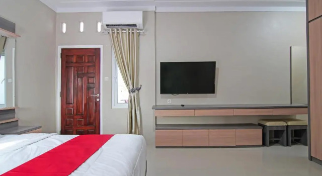 OYO 91681 Raysa Homestay, Rezervovat Hotel Hotely v Pekanbaru s parkováním, Parkování