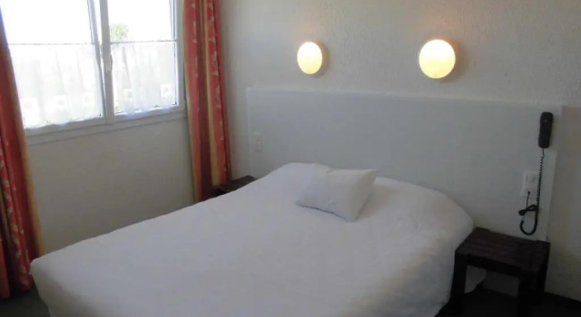 Двухместный номер Superior CitHôtel Le Quai 9