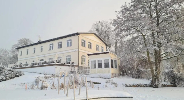 Hotel & Restaurant Haus am See, Забронировать Отель Лёкниц Мекленбург-Померания