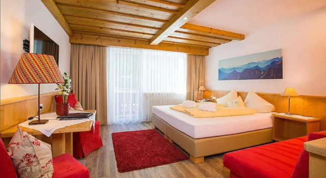 Номер Superior Hotel Hubertus mit Summercard
