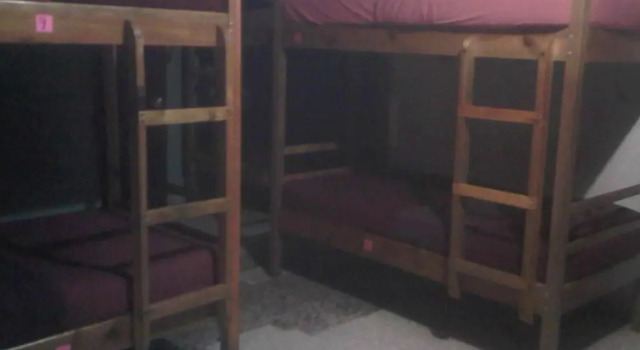Кровать в общем номере Tamarindo Hostel