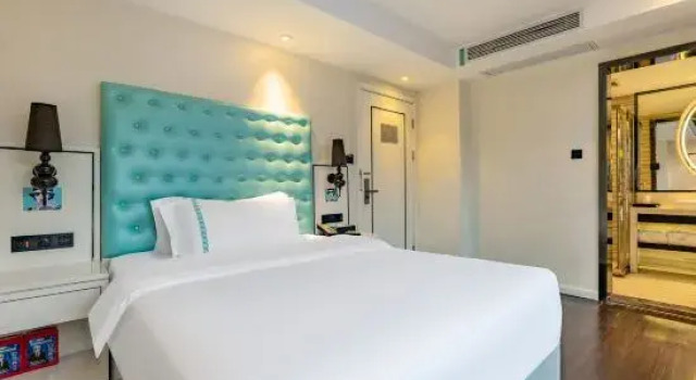 Номер Standard XANA LITE Hotel Shixi Metro Station