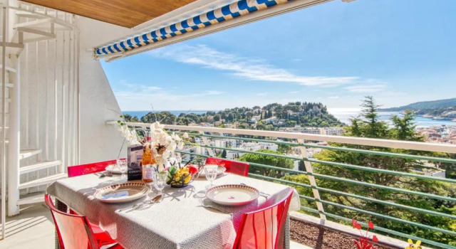 Апартаменты Stunning flat with terrace & pool 7 min from the beach in Cassis - Welkeys