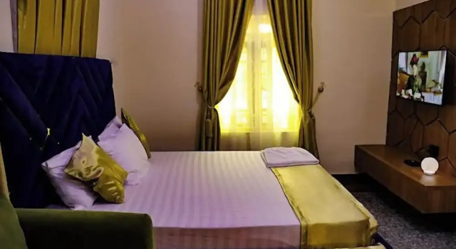 Апартаменты Economy Deerex Luxury Apartments