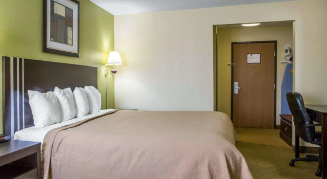 Двухместный номер Standard Quality Inn Merrillville