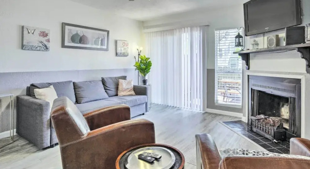 Pet-friendly Bryan Escape ~ 2 Mi to Texas A & M