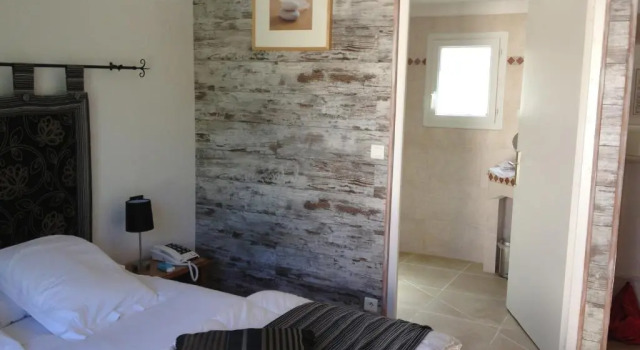 Двухместный номер Standard Logis Hôtel & Spa Déjeunez Sous LArbre