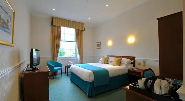 Номер Superior Bromley Court Hotel London