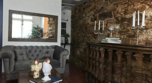 Casa dos Meninos B&B, Забронировать Отель Ору-Прету Минас-Жерайс, рядом с Padre Faria Fountain