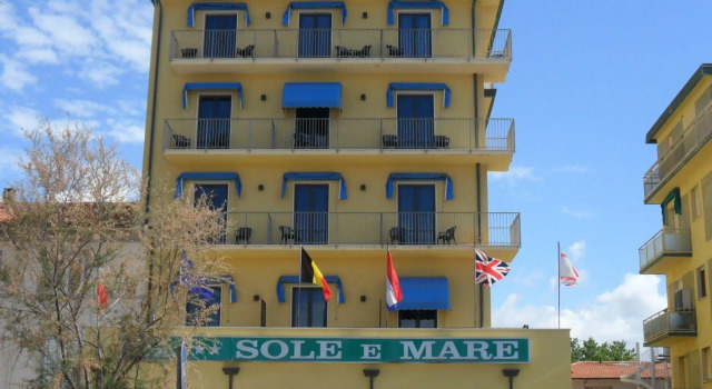 Hotel Sole E Mare