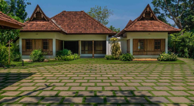 Вилла StayVista at Cheppanam House with Infinity Pool - Kochi