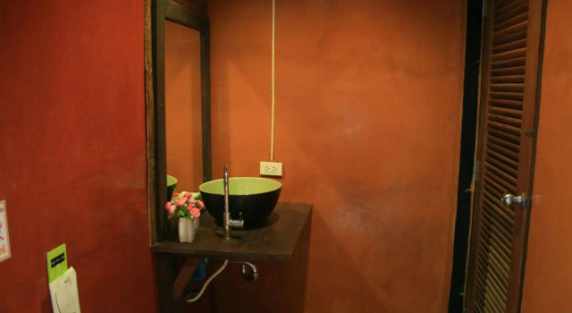 Pai Fah Boutique