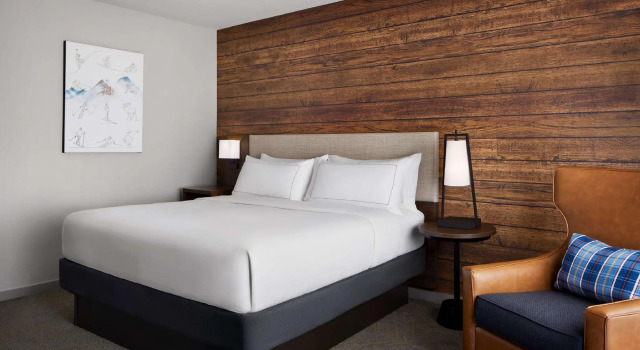 Двухместный номер Standard с балконом и с видом на горы Killington Mountain Lodge, Tapestry Collection by Hilton