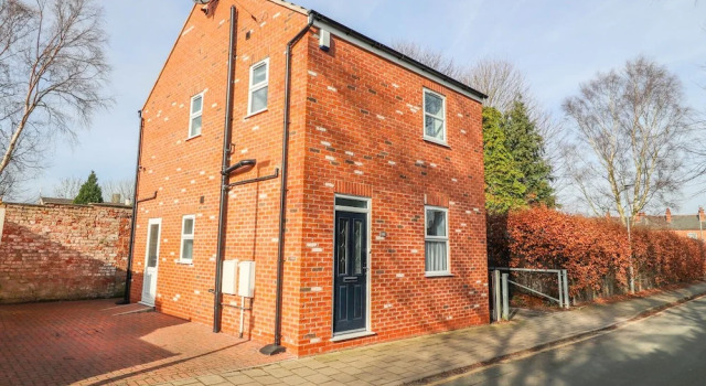 Canal View Cottage