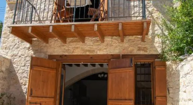 Cleo's Inn, Rezerwuj Hotel Lofu Limassol