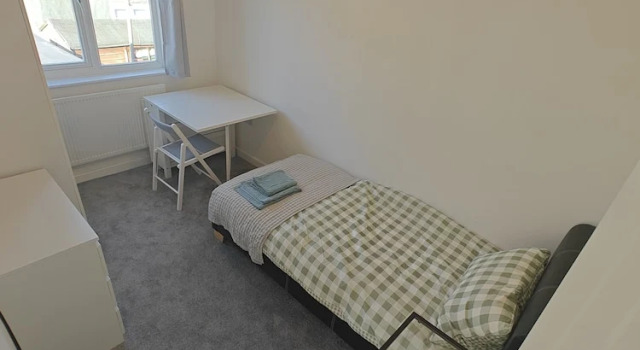 4-bed House in Southampton Ideal For Contractors, Varaa Lomakoti Mökit kohteessa Merseyside, Mökki