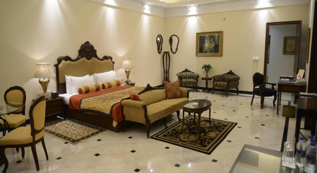 Люкс The Lalit Laxmi Vilas Palace