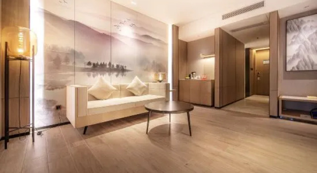 Семейный люкс Luckyever Grand Hotel (Danzhou Summer Square)