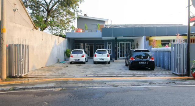Standart çift kişilik oda RedDoorz near Klaten Train Station