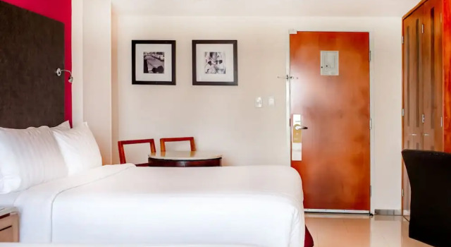 Четырёхместный номер Superior с балконом Emporio Veracruz
