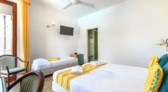 Номер Classic Hotel in Capoliveri with private beach