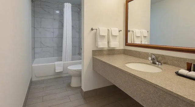 Люкс Clarion Inn Idaho Falls Riverfront