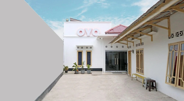 Sachila Residence Syariah  by OYO Rooms, Rezerwuj Hotel Padang Sumatra