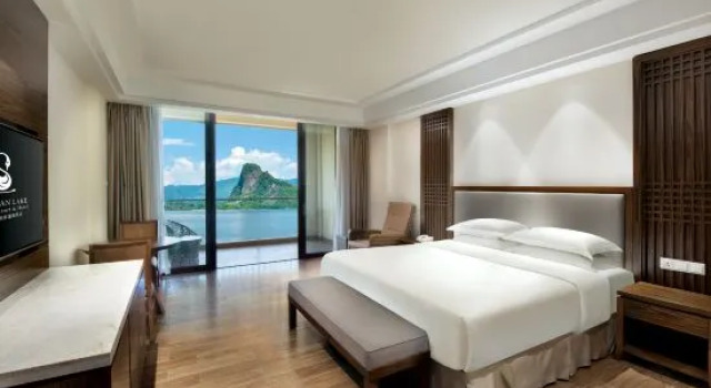 Люкс Executive c 1 комнатой BJG Swan Lake Hot Spring Hotel Yingde