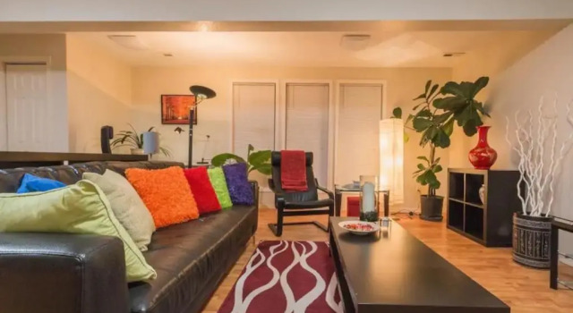 Апартаменты Two Bedroom MIL Apartment Close to Airport Link Rail