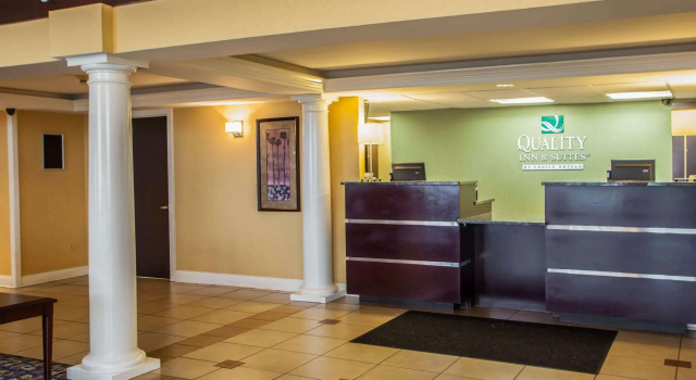 Quality Inn and Suites St Charles - West Chicago