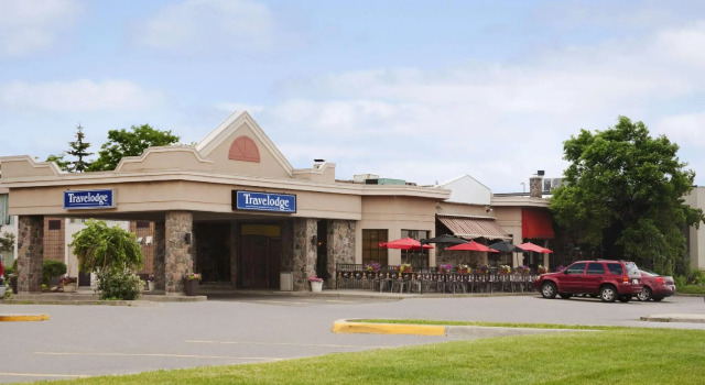 Кровать в общем номере Travelodge by Wyndham Cambridge - Waterloo