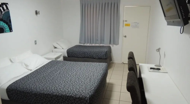 Трёхместный номер Standard Park View Motel