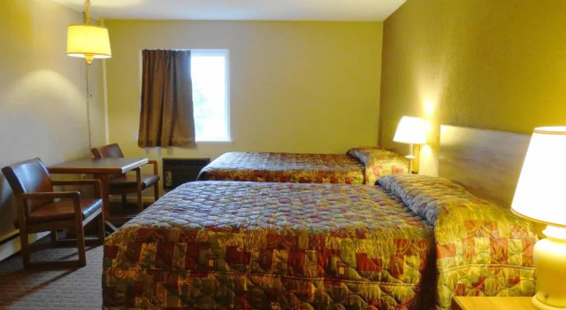 Четырёхместный номер Standard Attican Motel - Attica - Batavia - Warsaw - Darien Lake