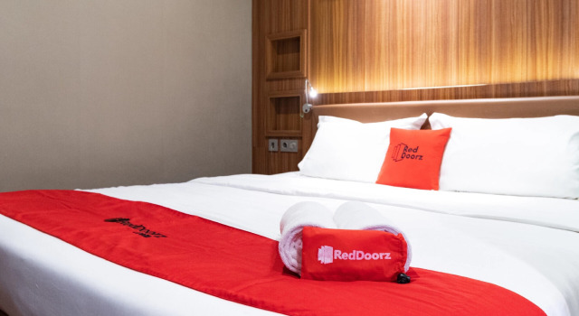 RedDoorz Premium near Centre Point Mall Medan, Rezervovat Hotel Hotely v Medan s parkováním, Parkování