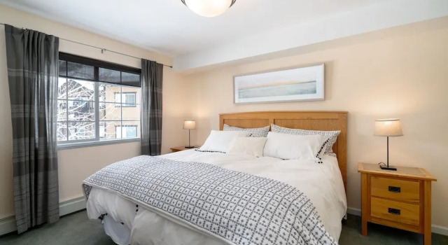 Quail Run 5 3 Bedroom Condo by RedAwning, Забронировать Апартаменты/квартира Стимбот-Спрингс Колорадо, рядом с Steamboat Powdercats