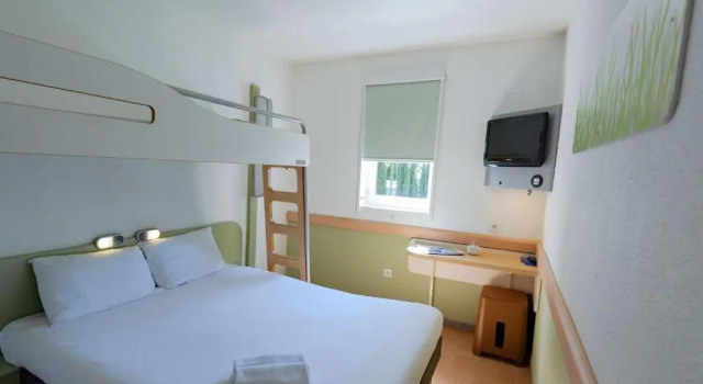 Номер Standard ibis budget Orange Centre