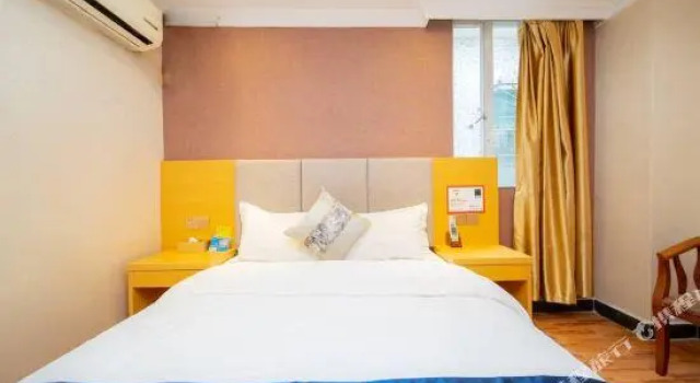 Jiaqi Hotel (Foshan Pingzhou Jade Street)