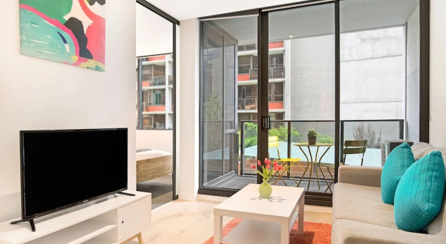 Апартаменты с 2 комнатами с балконом Manhattan Apartment