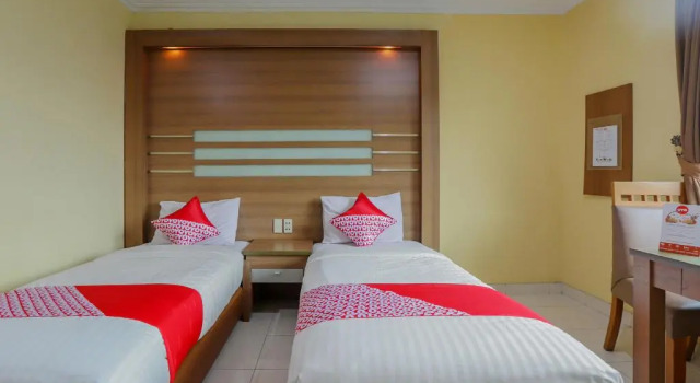 Двухместный номер Deluxe Hotel Senen Indah by Oyo Rooms