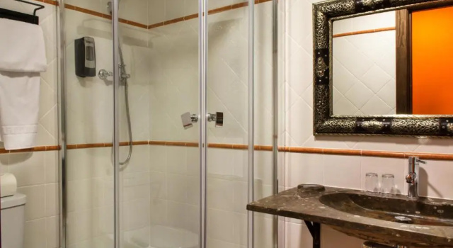 Трёхместный номер Standard Hotel Plaza