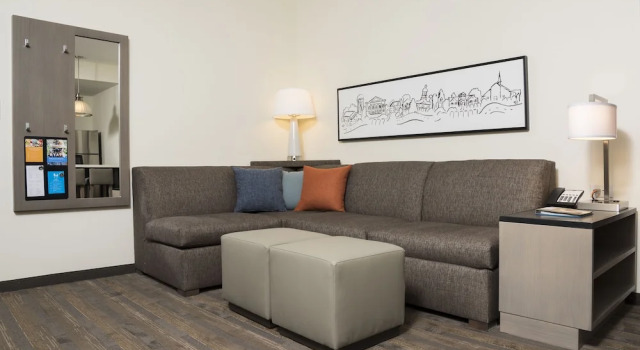 Четырёхместный люкс с кухней c 1 комнатой Hyatt House Austin/Downtown